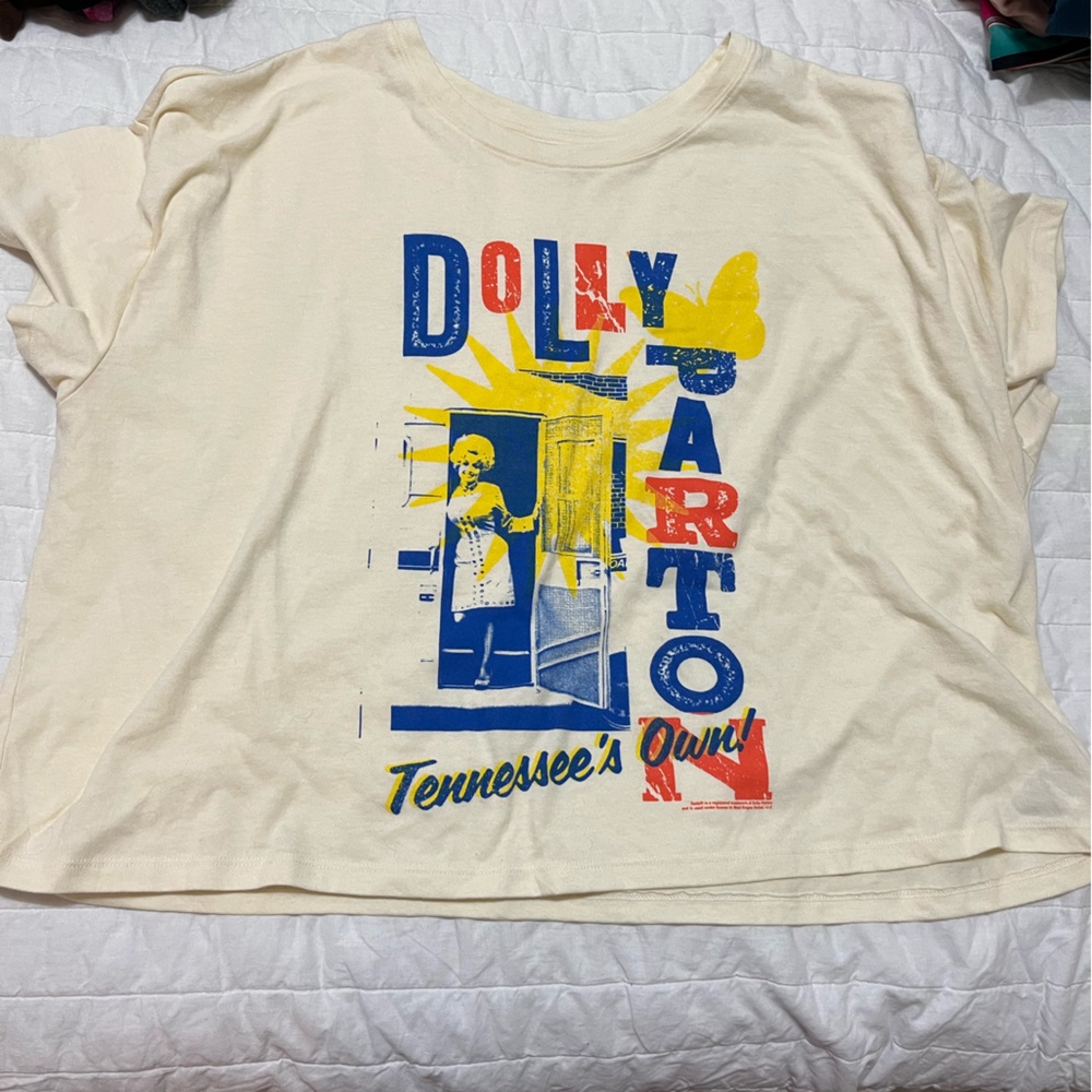 Dolly Parton crop top tee. Plus size 2x
